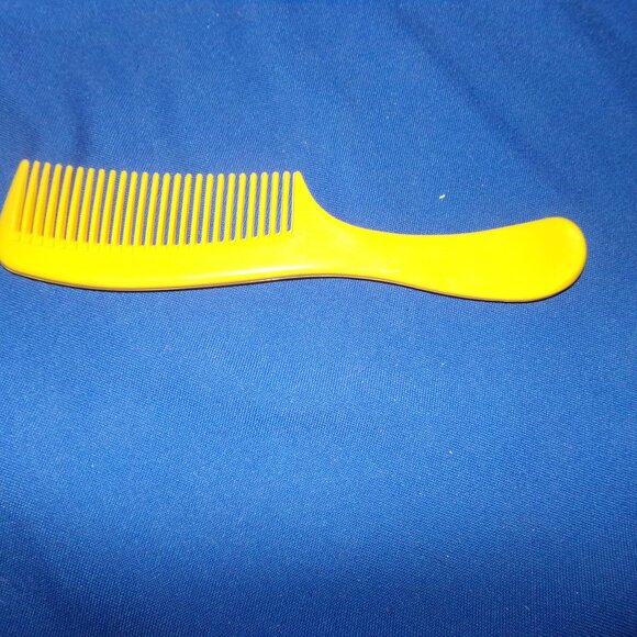 Vintage Original & Authentic Large Pac-Man Pro 1160 Hair Comb - Yellow - Picture 2 of 4